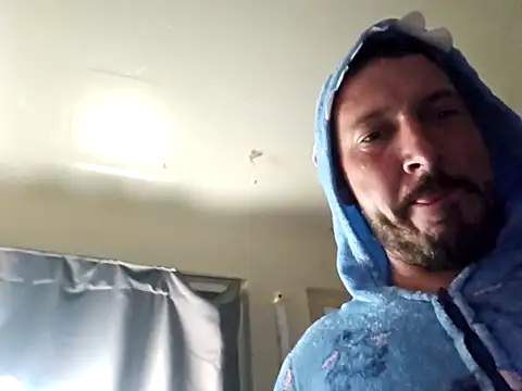 UncutHammer69 online show from 10/27/25, 01:45