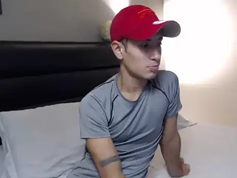 RetainedHound online show from 09/30/25, 09:21