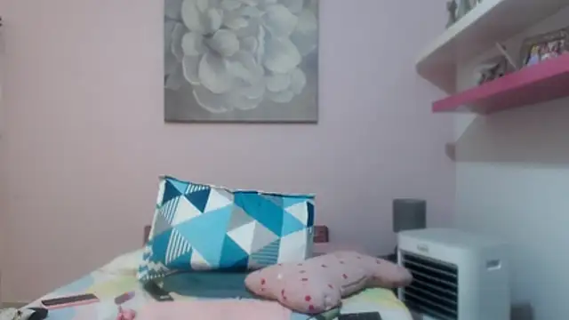 CindyCrawford online show from 12/18/25, 03:00