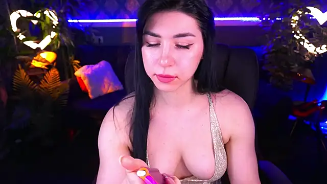 Snapshot of EmilyCandyy chatting on 02/27/25, 06:46 EmilyCandyy online show from 02/27/25, 06:46