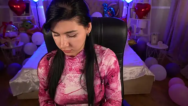 Snapshot of EmilyCandyy chatting on 02/17/25, 12:49 EmilyCandyy online show from 02/17/25, 12:49