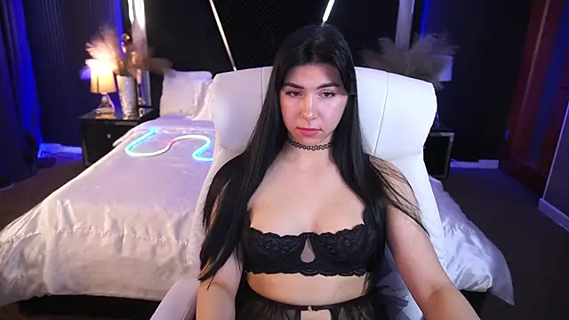 Snapshot of EmilyCandyy chatting on 10/06/25, 06:14 EmilyCandyy online show from 10/06/25, 06:14