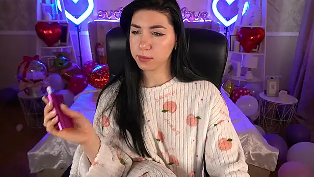 Snapshot of EmilyCandyy chatting on 02/18/25, 06:48 EmilyCandyy online show from 02/18/25, 06:48