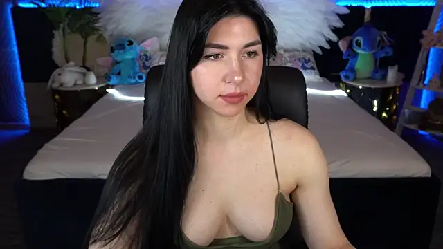 Snapshot of EmilyCandyy chatting on 10/20/25, 05:42 EmilyCandyy online show from 10/20/25, 05:42
