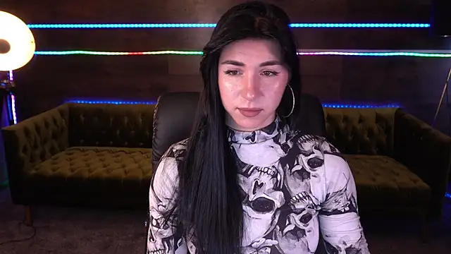 Snapshot of EmilyCandyy chatting on 09/11/25, 06:13 EmilyCandyy online show from 09/11/25, 06:13