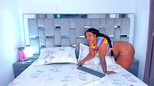 Cammiila online show from 01/16/26, 01:48