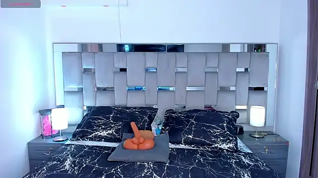 Cammiila online show from 03/02/26, 01:40