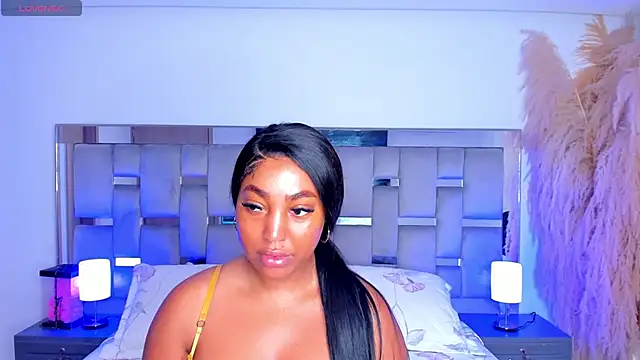 Cammiila online show from 07/08/26, 04:18