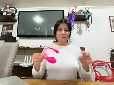 kinky milaxh online show from 04/01/26, 02:46