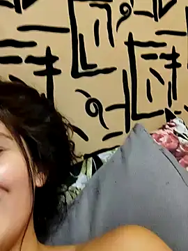 Snapshot of kinky_mila@xh chatting on 01/18/25, 05:31 kinky milaxh online show from 01/18/25, 05:31
