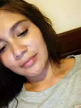Snapshot of kinky_mila@xh chatting on 12/21/24, 02:41 kinky milaxh online show from 12/21/24, 02:41