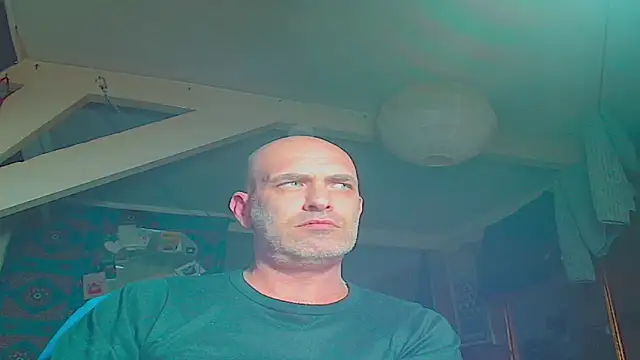 maxhard77 online show from 05/13/26, 10:17