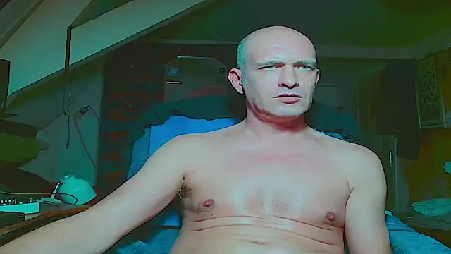 maxhard77 online show from 11/15/25, 10:58