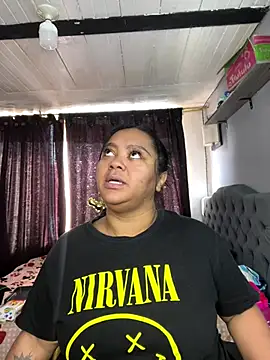 yanza2002 online show from 09/28/25, 08:27