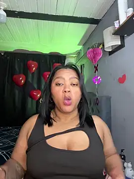 Snapshot of yanza2002 chatting on 02/14/26, 11:38 yanza2002 online show from 02/14/26, 11:38