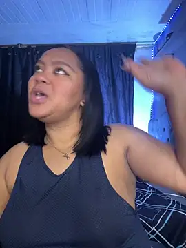 yanza2002 online show from 11/29/25, 11:38