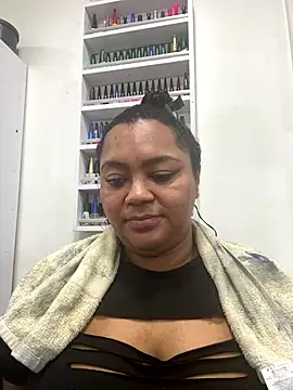 yanza2002 online show from 12/02/25, 11:17