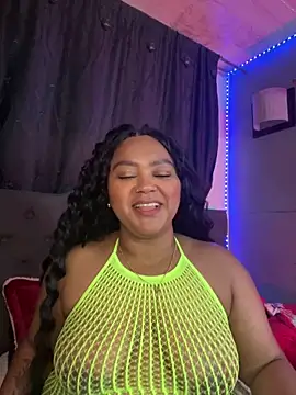 yanza2002 online show from 03/28/26, 11:06