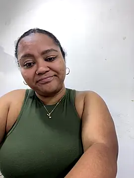 yanza2002 online show from 11/11/25, 12:05