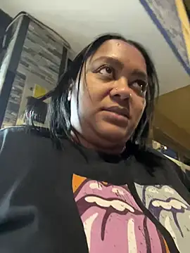 Snapshot of yanza2002 chatting on 02/10/26, 11:26 yanza2002 online show from 02/10/26, 11:26