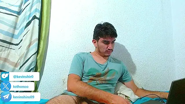 Snapshot of biglatin80 chatting on 03/12/25, 04:51 biglatin80 online show from 03/12/25, 04:51
