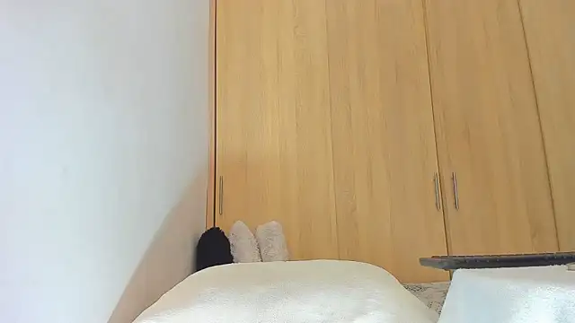 Snapshot of Austin_Bitch chatting on 03/11/25, 03:45 Austin Bitch online show from 03/11/25, 03:45