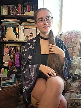 Izzy Hellbourne online show from 05/28/26, 05:52