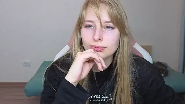 Jessy Ginger online show from 11/30/25, 09:04