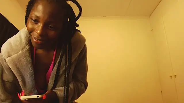 Snapshot of SoftRosee chatting on 09/26/25, 10:27 SoftRosee online show from 09/26/25, 10:27