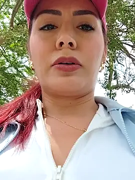 Snapshot of LINDA_PATTY94 chatting on 03/20/25, 03:36 LINDA PATTY94 online show from 03/20/25, 03:36