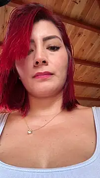 Snapshot of LINDA_PATTY94 chatting on 06/03/26, 03:17 LINDA PATTY94 online show from 06/03/26, 03:17