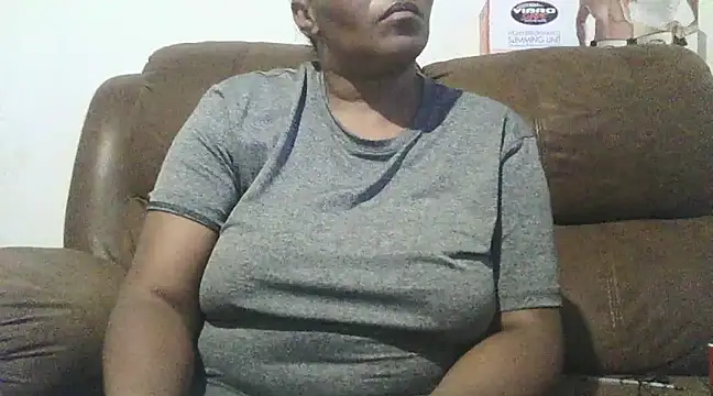 ebonytitts4u online show from 03/13/25, 07:17