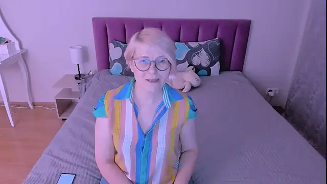 sabrinamacmarren online show from 02/19/26, 04:59