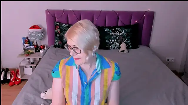 sabrinamacmarren online show from 01/14/26, 04:10