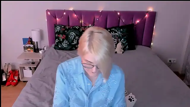 sabrinamacmarren online show from 01/15/26, 04:32