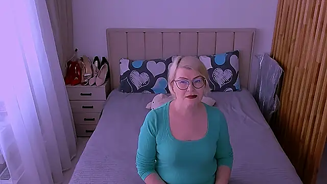 sabrinamacmarren online show from 05/23/26, 11:09