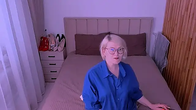 sabrinamacmarren online show from 05/29/26, 05:30