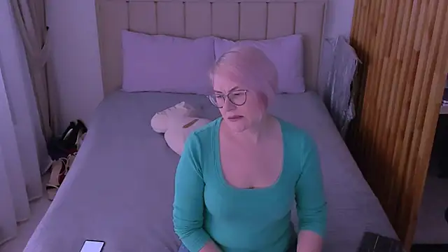 sabrinamacmarren online show from 03/19/26, 07:52