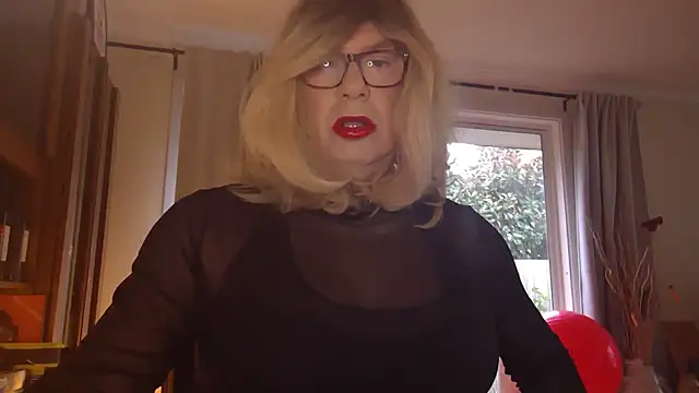 rachel latex online show from 05/26/26, 11:25