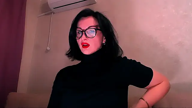 fedora online show from 11/23/25, 11:20