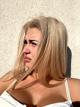 lissababe1 online show from 11/02/25, 01:16