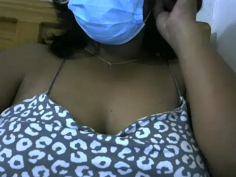 Artinah22 online show from 11/14/25, 10:24