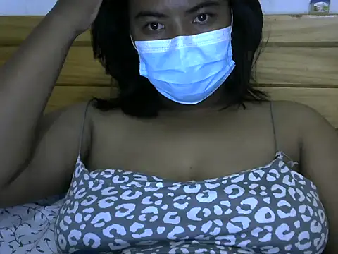 Snapshot of Artinah22 chatting on 10/15/25, 05:54 Artinah22 online show from 10/15/25, 05:54