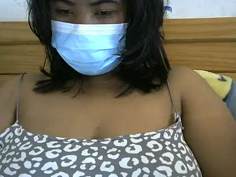 Snapshot of Artinah22 chatting on 10/16/25, 08:55 Artinah22 online show from 10/16/25, 08:55