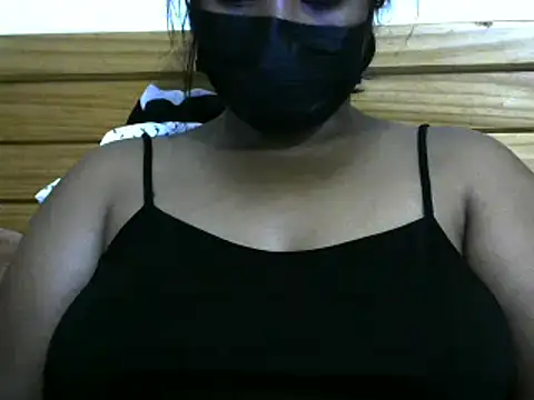 Snapshot of Artinah22 chatting on 02/18/25, 02:49 Artinah22 online show from 02/18/25, 02:49