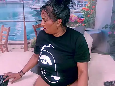 indiansparkle online show from 11/18/25, 06:00