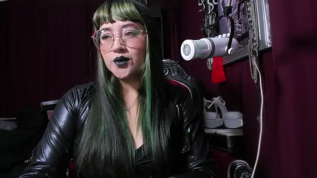 MeGoddesSara online show from 03/04/26, 06:37