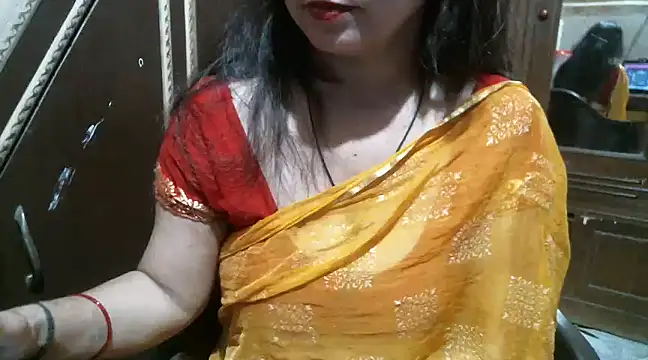 Snapshot of UrsMansi chatting on 03/08/25, 04:56 UrsMansi online show from 03/08/25, 04:56