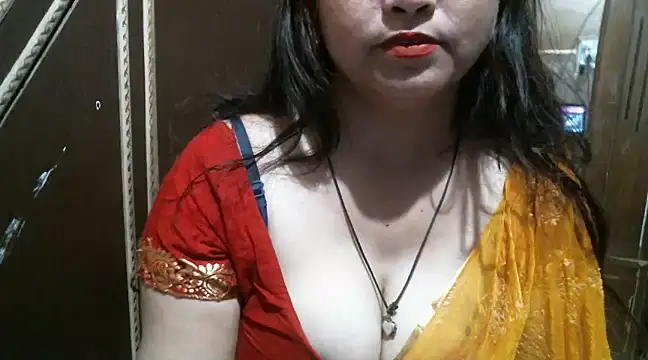 Snapshot of UrsMansi chatting on 02/24/25, 07:52 UrsMansi online show from 02/24/25, 07:52