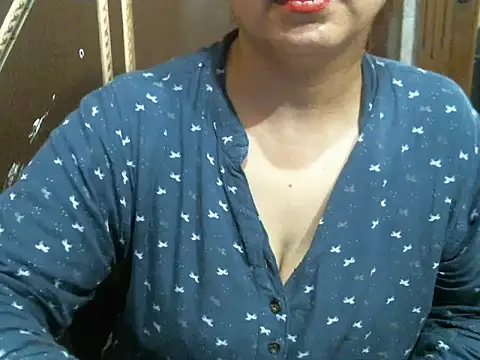 Snapshot of UrsMansi chatting on 09/28/25, 09:00 UrsMansi online show from 09/28/25, 09:00